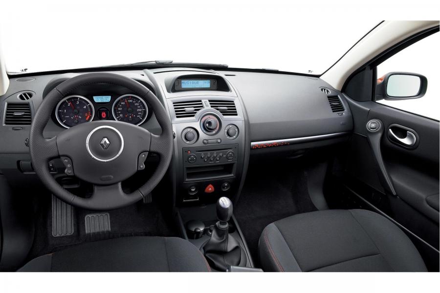  Renault Megane 2006 года  (фото 9 из 41)